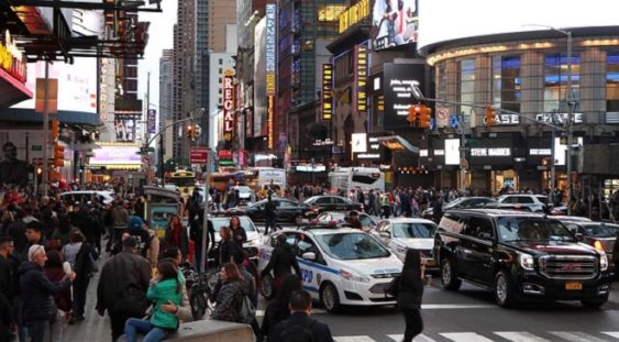 New York City vrea să “destrame cultura maşinii” şi va construi peste 250 de noi piste pentru biciclete