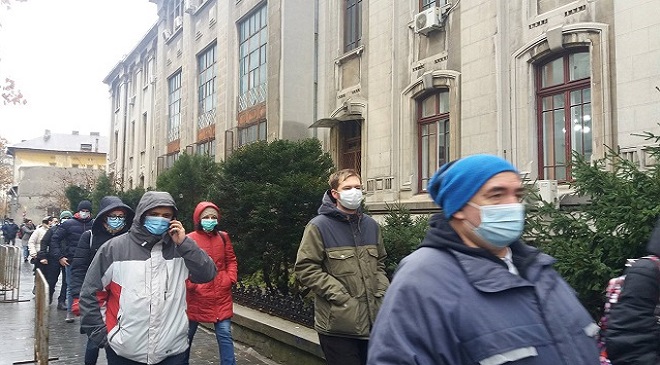 Poluare masivă în București miercuri dimineață – Ard fecalele de la o fostă fermă de porci dintre Periș și Ostratu
