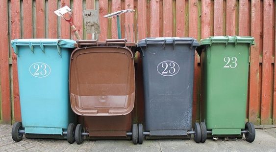 Consiliul Concurenţei: deşeurile reciclabile de ambalaje pot fi colectate şi de alte companii, nu doar de cele de salubritate
