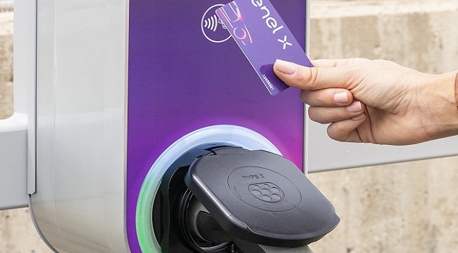 Enel X intră în parteneriat cu Comisia Europeană și BEI pentru instalarea de stații de încărcare a vehiculelor electrice în România, Italia şi Spania