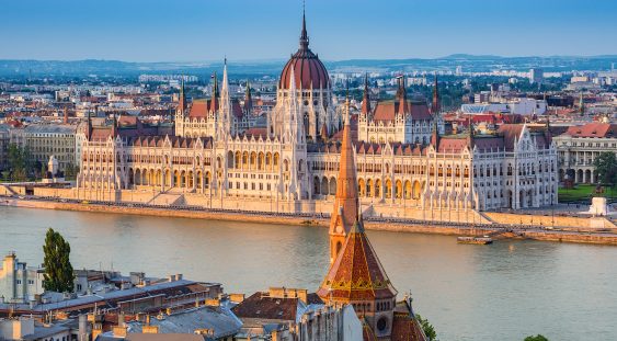 Ungaria declară stare de urgență