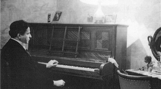 Mari compozitori: George Enescu