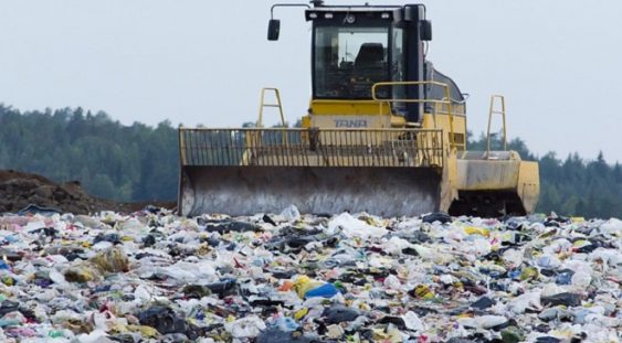 CE: România are patru luni pentru a îmbunătăţi calitatea aerului şi pentru a închide gropile de gunoi ilegale