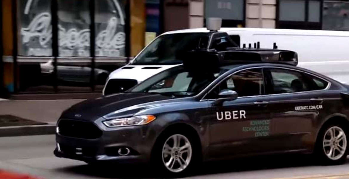 Mașinile cu 9 locuri vor putea face transport Uber
