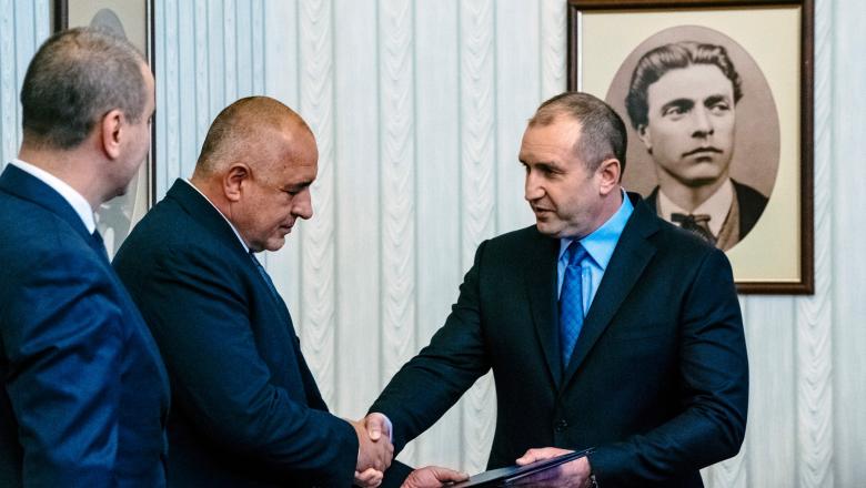 Premierul Borisov îl acuză pe președintele Radev că îl spionează cu drone în dormitor
