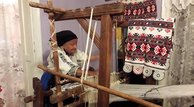 Maria Bun, ultima ţesătoare a Aradului, propusă la titlul UNESCO de „Tezaur uman viu”