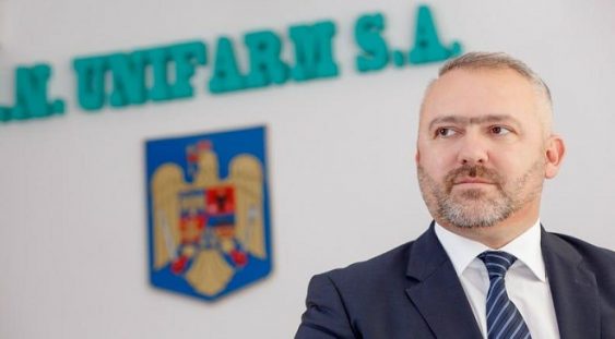 Directorul Unifarm, acuzat că a cerut mită 760.000 de euro pentru atribuirea unui contract pentru livrare de măști și combinezoane