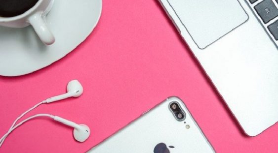 Apple va plăti 113 milioane de dolari pentru încetinirea deliberată a performanţelor telefoanelor iPhone