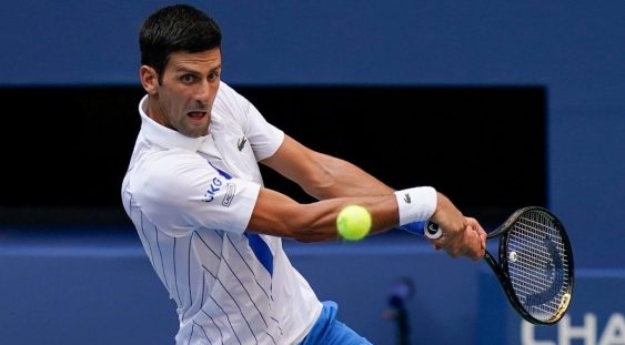 VIDEO | Novak Djokovic, descalificat de la US Open după un gest controversat făcut pe teren