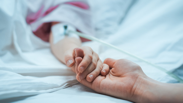 Primul copil cu COVID internat la ATI în România