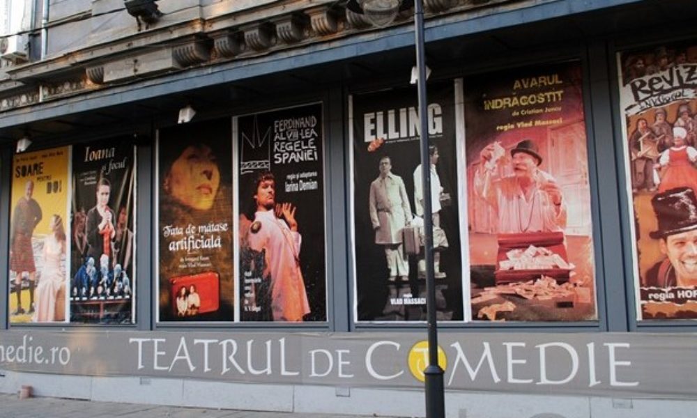 Teatrul de Comedie deschide noua stagiune cu trei reprezentaţii consecutive ‘Doi pe o bancă’