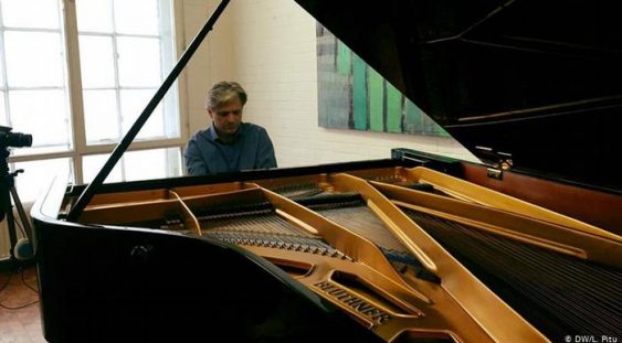 Interviul săptămânii cu pianistul Cristian Niculescu