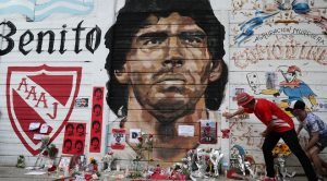  Trupul neînsufleţit al lui Diego Maradona a fost depus la Palatul prezidenţial din Buenos Aires