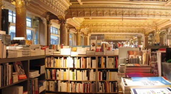 În Belgia, cartea a fost clasificată drept ”bun esenţial” pentru ca librăriile să poată rămâne deschise pe perioada lockdown-ului