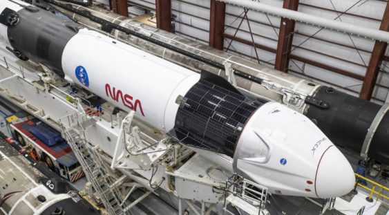 NASA a aprobat ca SpaceX, compania lui Elon Musk, să transporte oameni în Spaţiu