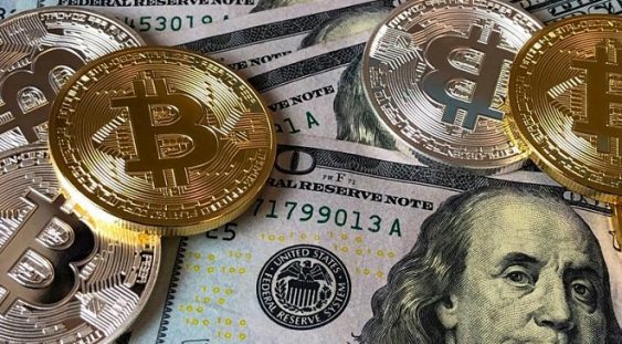 Bitcoin a depăşit joi 40.000 de dolari