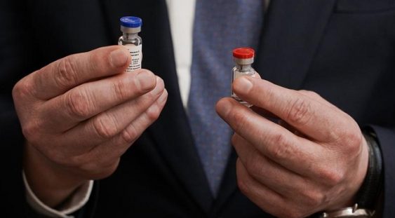 Vaccinurile anti-COVID sunt eficiente și în cazul noii variante de coronavirus, asigură ministrul german al sănătății