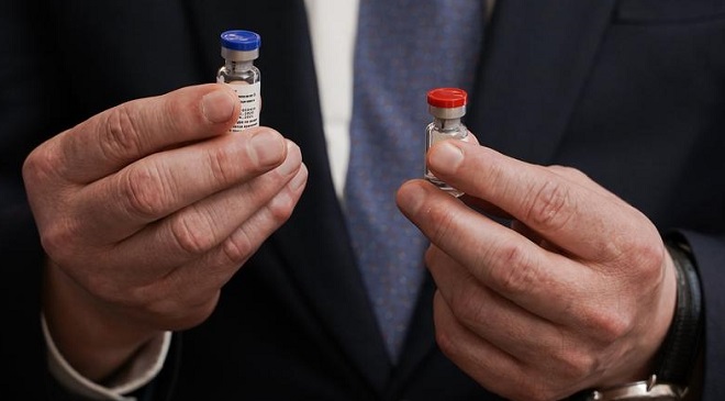 Scandal în Polonia, unde mai multe celebrități au fost vaccinate împotriva COVID-19 înaintea cadrelor medicale