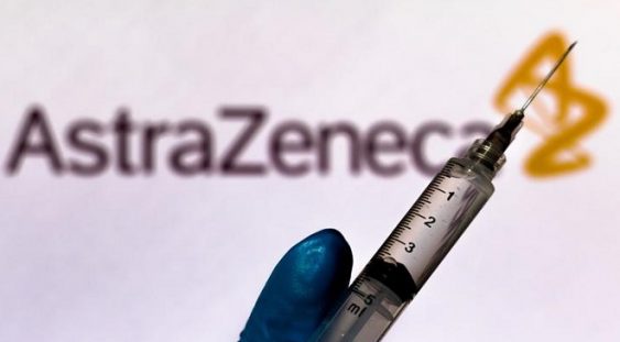 Marea Britanie a aprobat utilizarea vaccinului dezvoltat de AstraZeneca și Universitatea Oxford