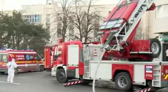 Femeia din Constanța a murit cu două minute înainte ca pompierii să aducă una din cele trei autoscări din județ
