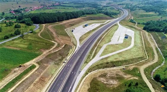 Au fost semnate noi contracte pentru extindere rețelei de autostrăzi din România