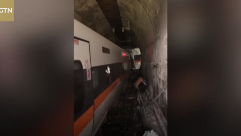 Cel puţin 36 de morţi şi peste 70 de răniţi în urma deraierii unui tren în Taiwan