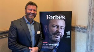 Cum a reușit un programator român să transforme „o idee nebunească” într-o afacere de 29 miliarde de dolari