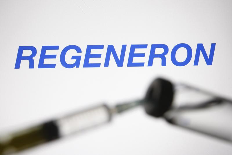 ”Cocktailul” de anticorpi al Regeneron reduce riscul de îmbolnăvire cu Covid-19 cu 81%