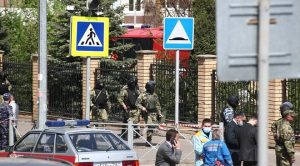  VIDEO | Atac armat la o școală din Rusia
