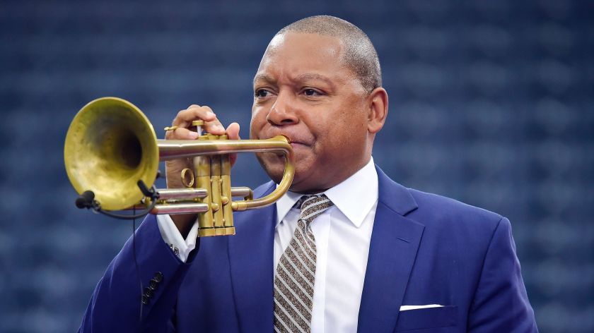 Astăzi are loc primul concert al turneului susținut de trompetistul Wynton Marsalis