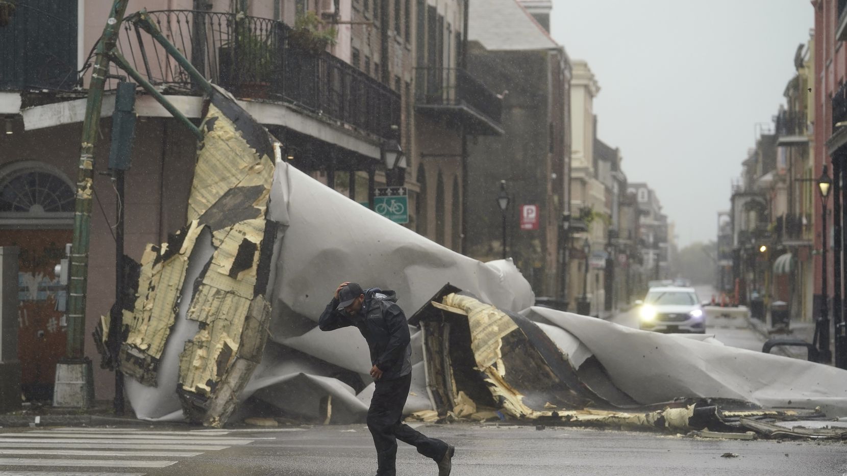 Urganul Ida a lăsat orașul american New Orleans fără electricitate