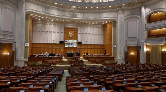 Senatul adoptă modificările la Legea pensiilor speciale după respingerea proiectului de către CCR