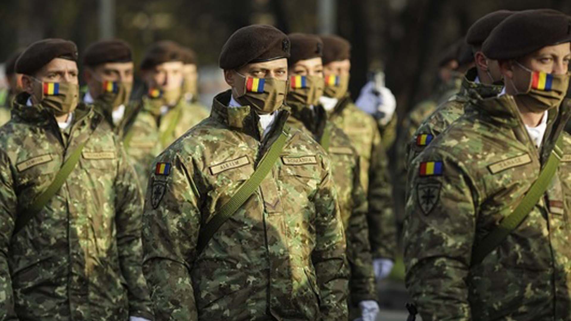 Ziua Națională a României sărbătorită printr-o paradă militară la București