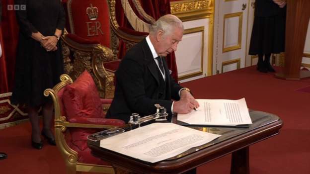 img_2753 Charles al III-lea proclamat oficial Rege