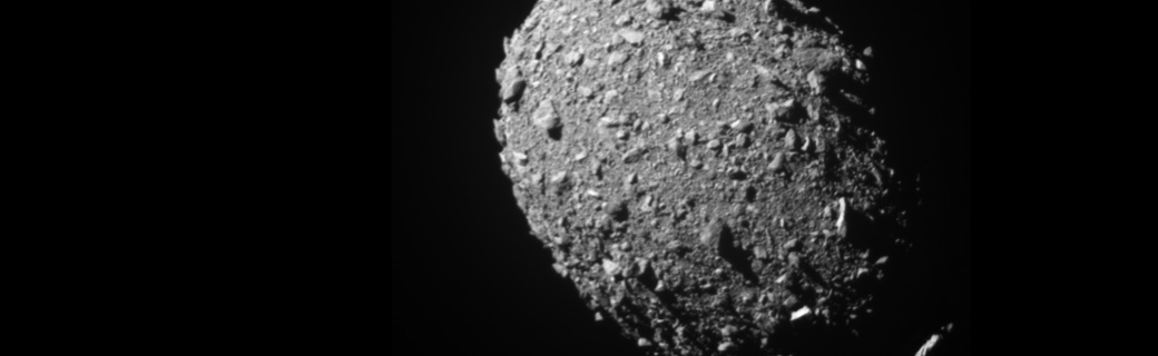 NASA a lovit cu succes asteroidul Dimorphos