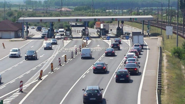 Taxa pentru tranzitarea podului de la Feteşti redevine obligatorie