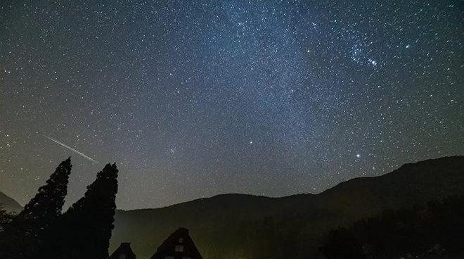 Ploaia de meteori Orionid iluminează cerul și atinge punctul maxim sâmbătă