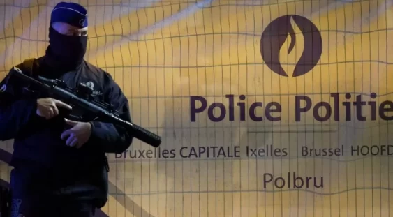 Atacatorul din Bruxelles a fost împușcat de poliție