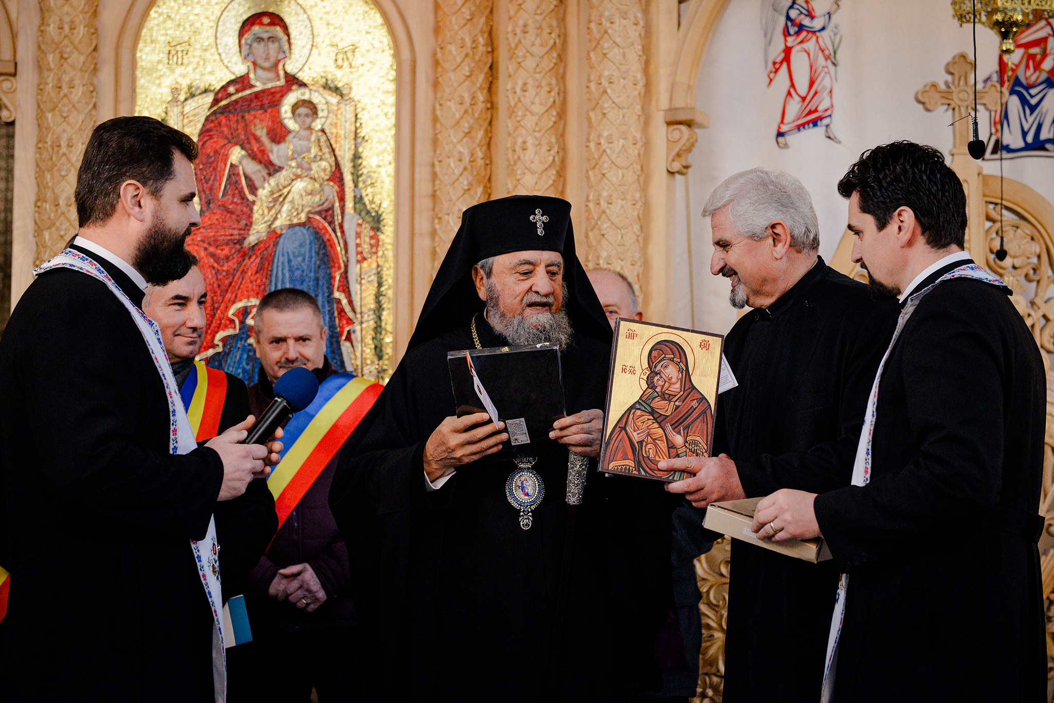 417777158_678613611127212_8854208308858155077_n Festivalul cetelor de feciori din Țara Făgărașului