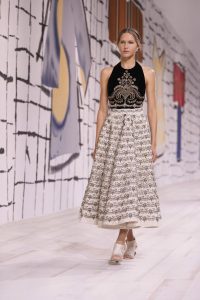 8-1-200x300 Glamour și eleganță la prezentarea Dior Haute Couture Spring-Summer 2024