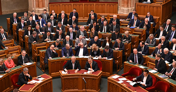 Parlamentul Ungariei aprobă aderarea Suediei la NATO