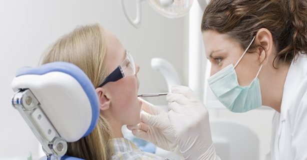 Colegiul medicilor stomatologi lansează un studiu amplu privind starea de sănătate orală a românilor