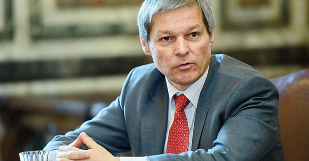 Dacian Cioloș cere demisia premierului Ciolacu