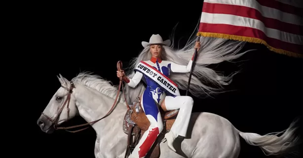 Beyoncé relansează vânzarea de jeans odată cu lansarea noului ei album