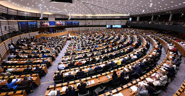 Parlamentul European a adoptat Pactul Migrației și Azilului