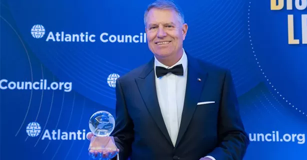 Președintele Iohannis onorat cu Premiul pentru Leadership Internațional de către Consiliul Atlantic