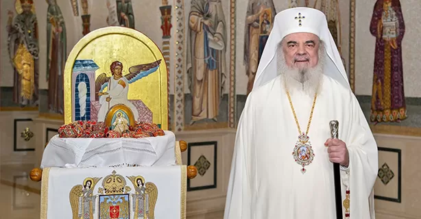Patriarhul Daniel:  să împărtășim celor din jurul nostru, iubirea, pacea şi bucuria lui Hristos