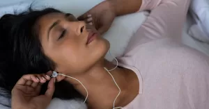 music-sleeping-woman_istock-838310806_wavebreakmedia_pt-300x157 music-sleeping-woman_istock-838310806_wavebreakmedia_pt