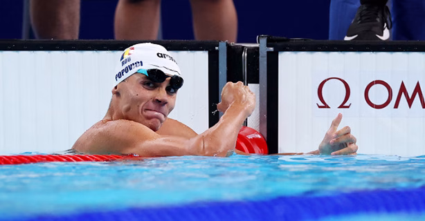 Campionul Olimpic David Popovici se anrenează la București în condiții precare