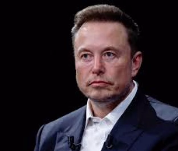 Revocarea apartenenței lui Elon Musk la Royal Society